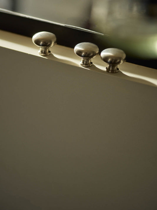 Simple Knob, Large, Matt Nickel