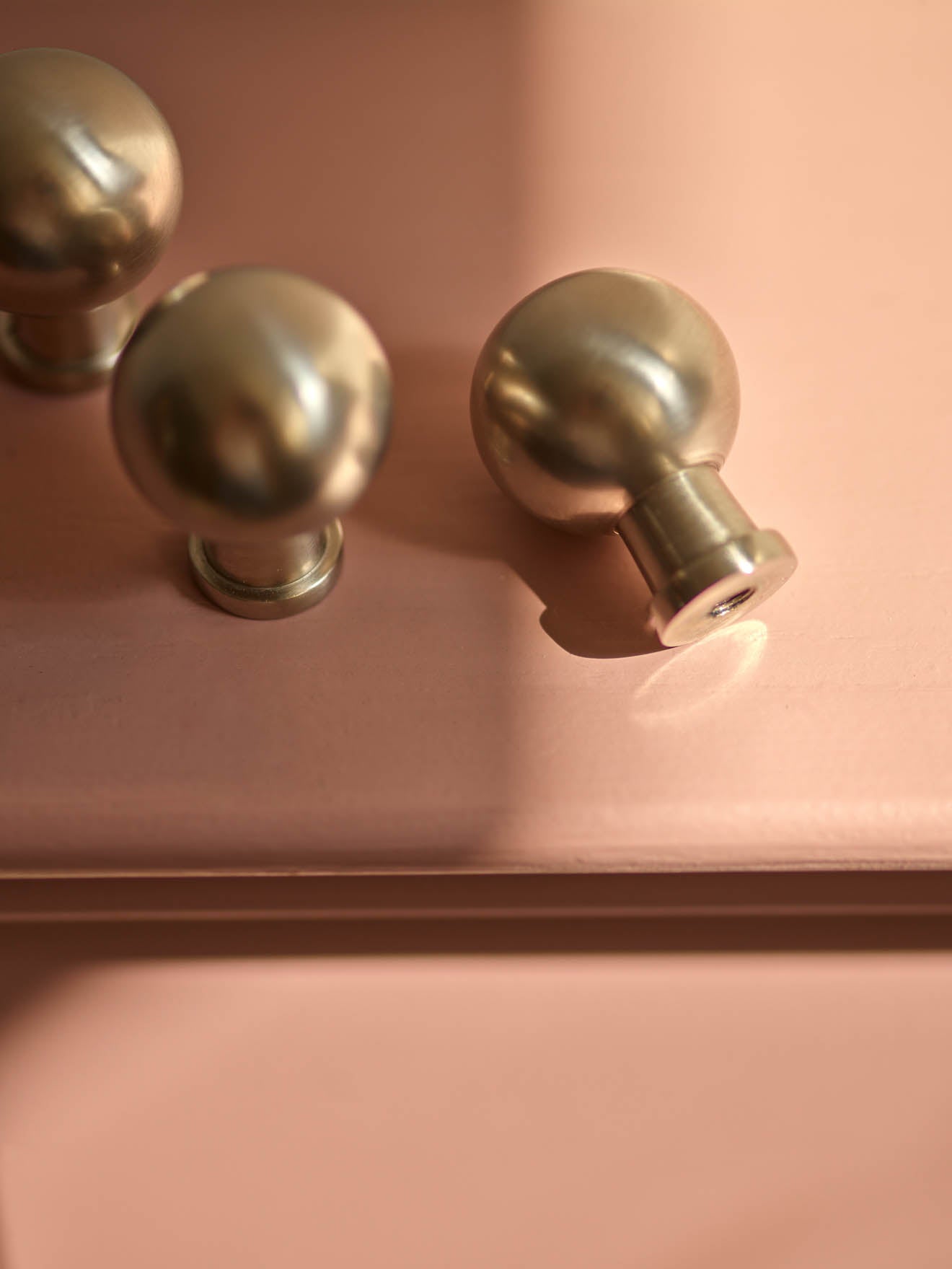 Smooth Rounded Knob, Matt Nickel