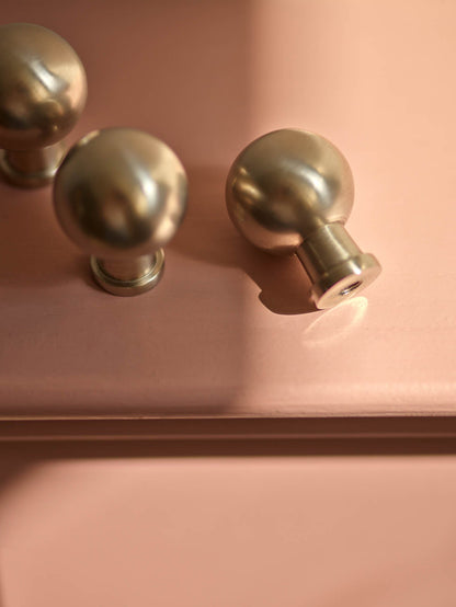 Smooth Rounded Knob, Matt Nickel