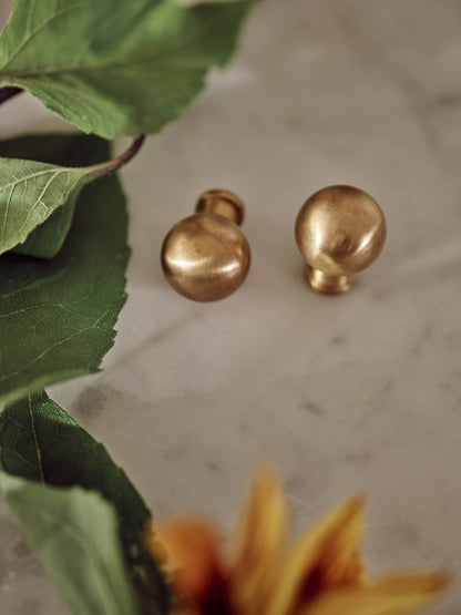 Smooth Rounded Knob, Matt Brass