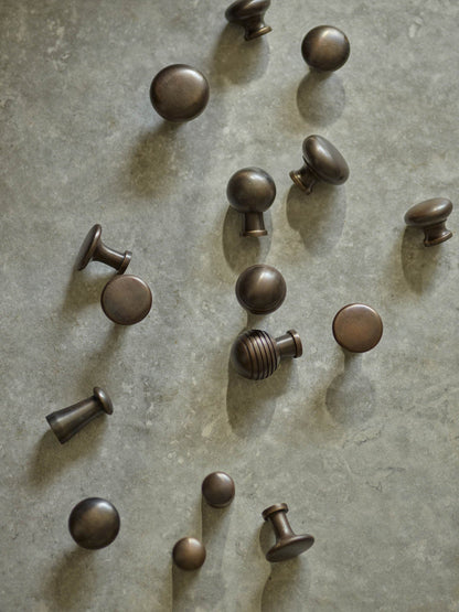 Peg Knob, Aged Bronze